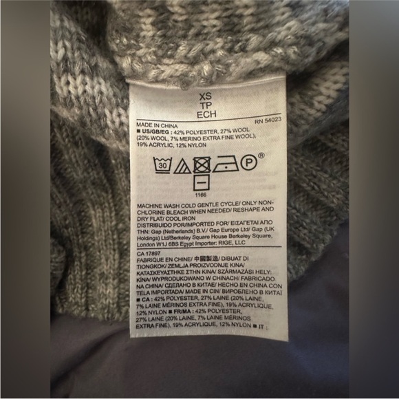 Banana Republic Italian Yarn Wool Blend Turtleneck – XS coastal, fisherman core - Picture 6 of 8